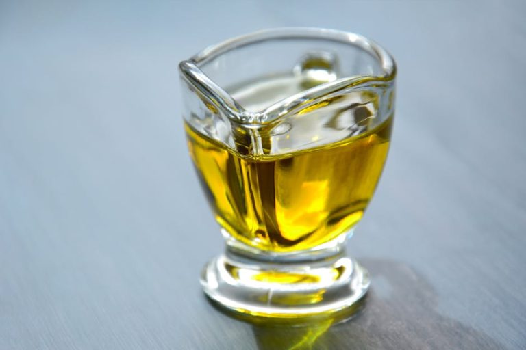 Best oil dispensers and pourers reviewed