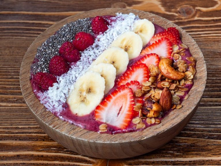 How to make smoothie bowls at home